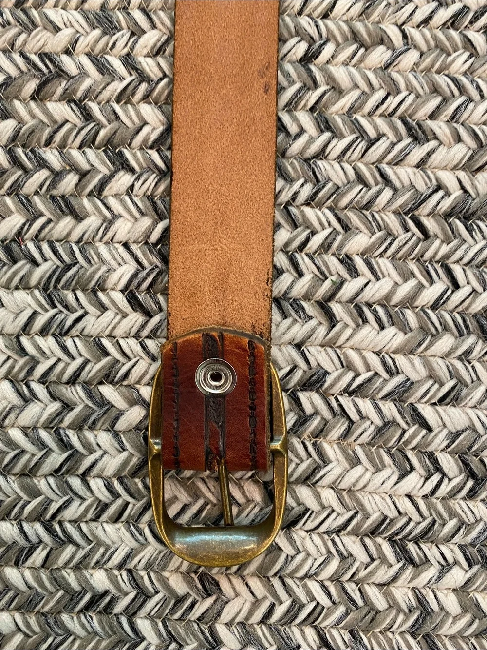 Vintage brown tooled leather belt 47” long 1.5” wide brass